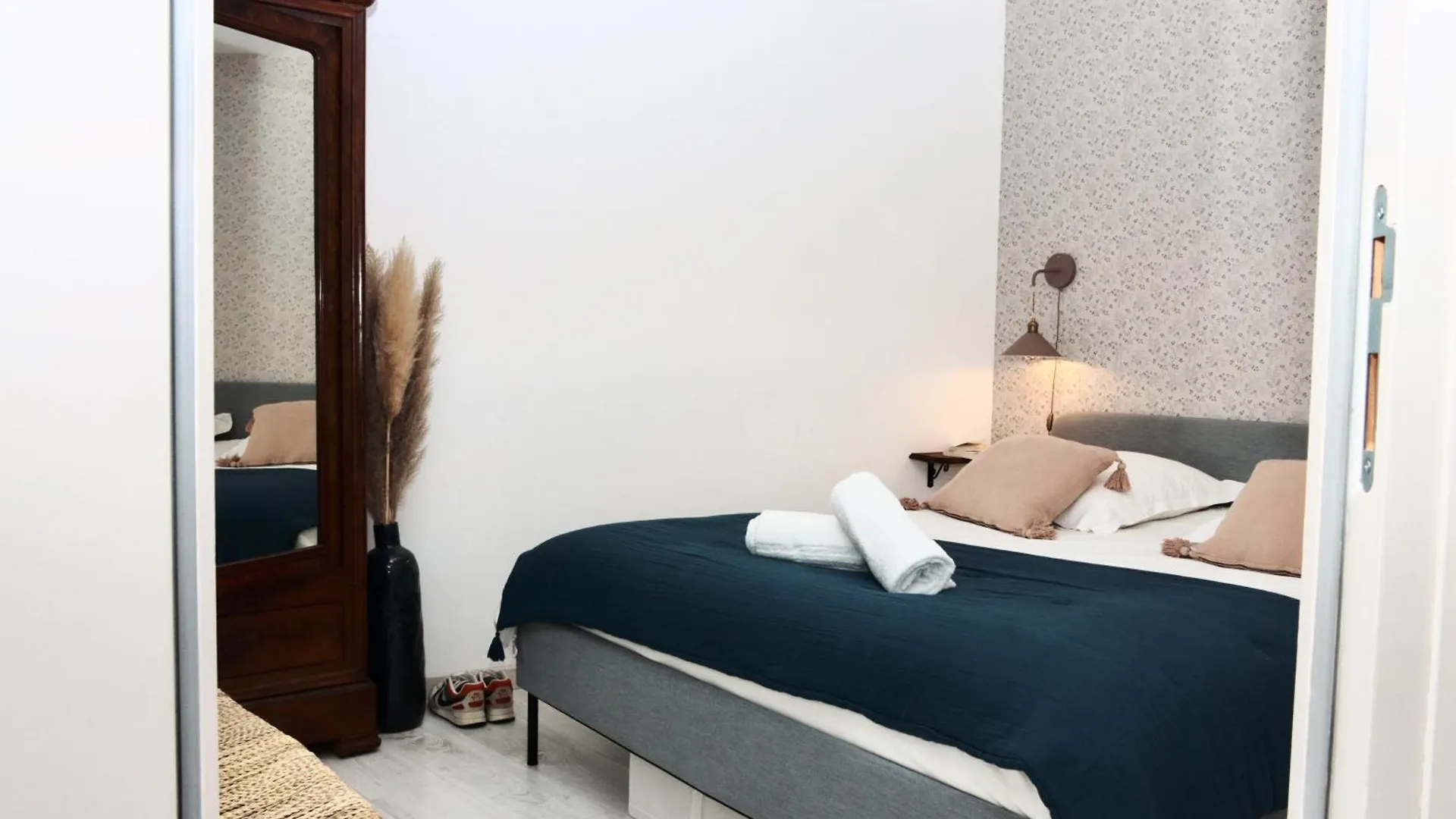 Apartment La Source - Spacieux T2 Au Coeur Du Village, A 5Min Des Plages Saint-Méloir-des-Ondes